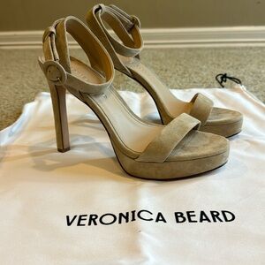Veronica Beard size 8,5